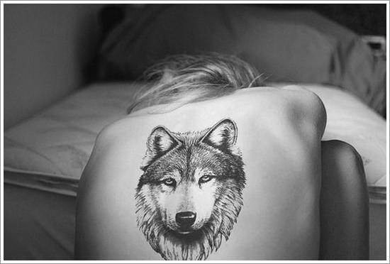 Свобода, воля и преданост - стойността на татуиров вълк