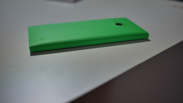 Смартфон Nokia 735: описание, характеристики и прегледи на собствениците